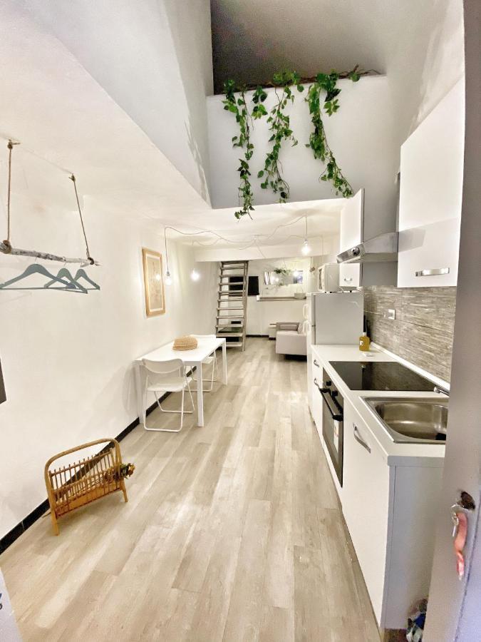 Omarea - Imperia Apartment Bagian luar foto
